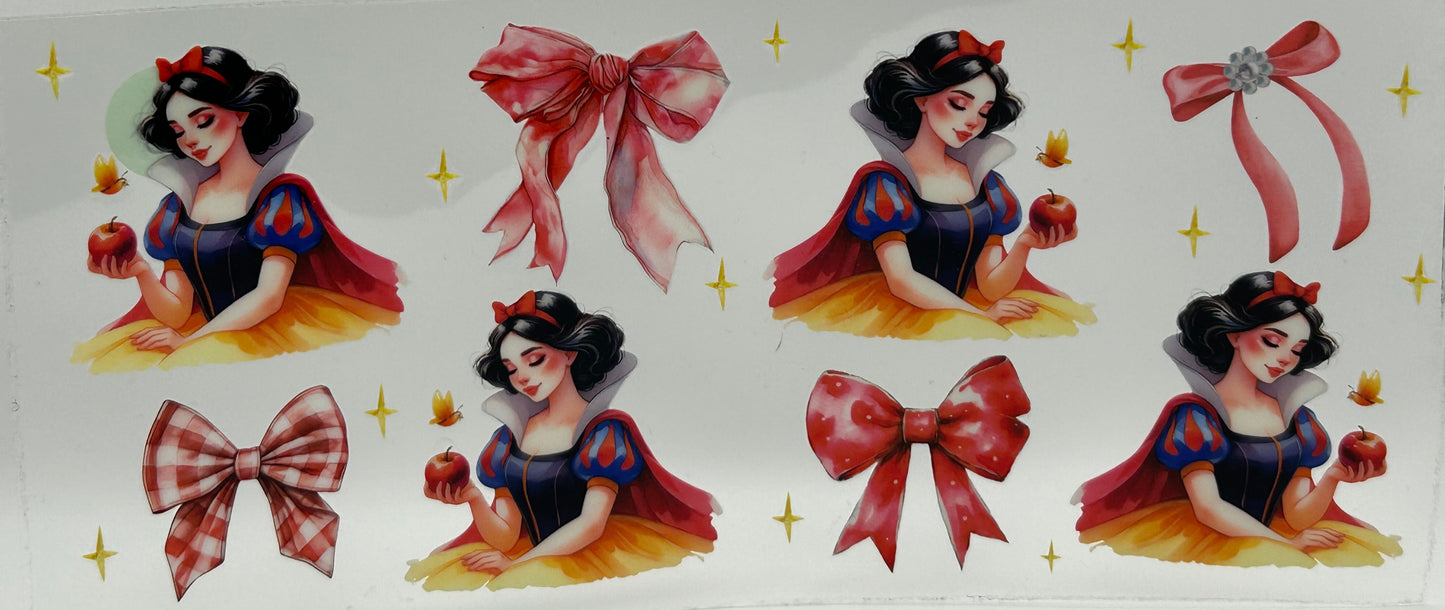 Snow White and bows